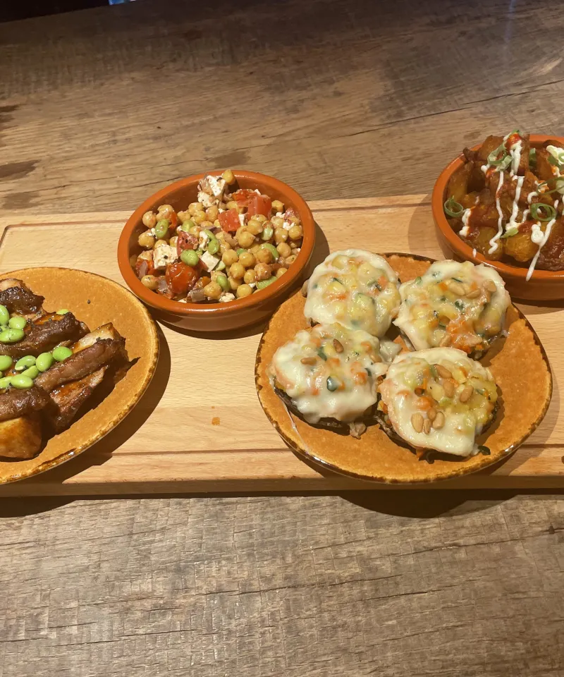 
<span>Shared Dining</span>
